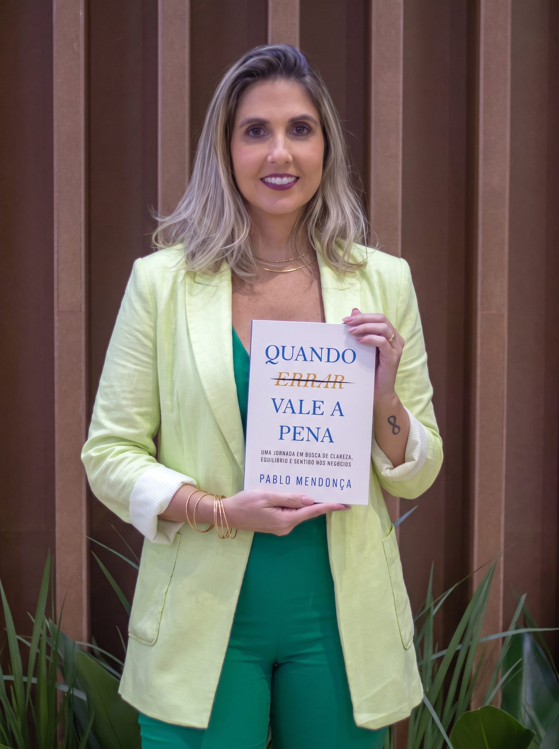 Capa do livro Quando Errar Vale a Pena, de Pablo Mendonça